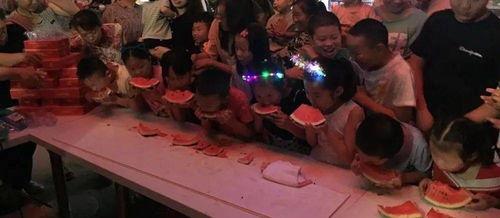 天河城吃瓜群众事件视频,一场网络围观下的社会现象解析