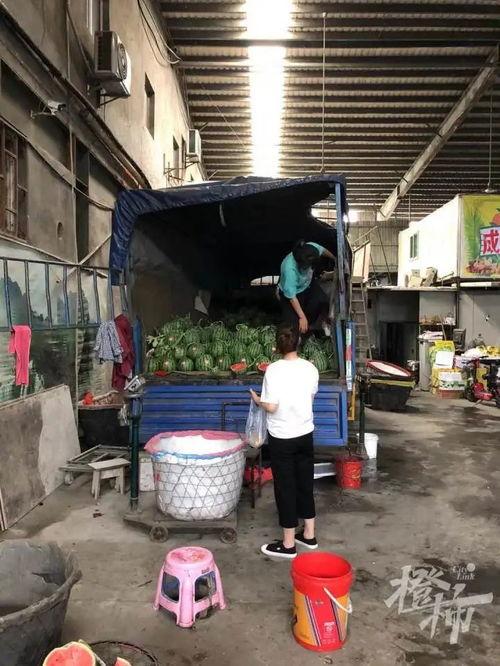 天河城吃瓜群众事件视频,一场网络围观下的社会现象解析