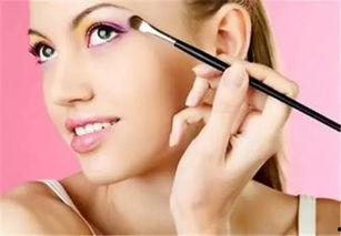 化妆吃瓜视频素材高清,化妆吃瓜瞬间，美妆达人教你轻松打造夏日清新妆容