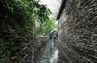 贵州花溪吃瓜事件视频,一场引发热议的街头冲突瞬间