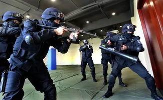 特警队员吃瓜视频,揭秘军营里的轻松时刻