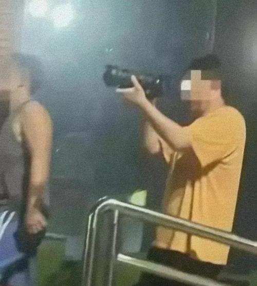 吃瓜台湾情侣是谁啊视频,揭秘“吃瓜台湾情侣”视频背后的热门话题