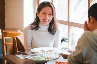 大姐姐吃瓜夹子视频下载,揭秘网红美食新潮流