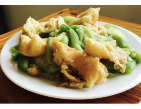 水瓜炒着吃怎么好吃呢视频,美味佳肴轻松上桌