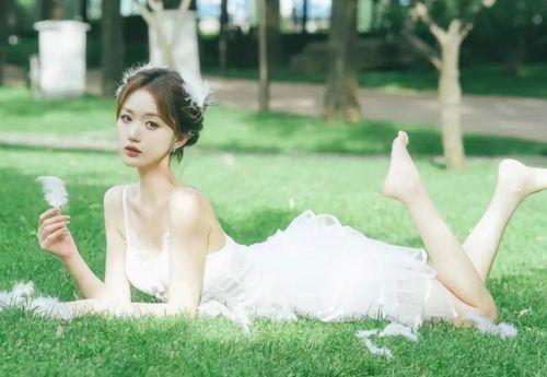 百万网红美女吃瓜视频,一场吃瓜视频背后的娱乐风云