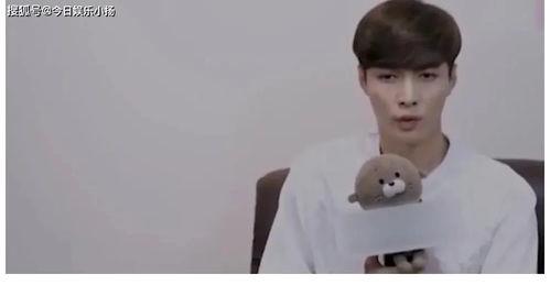 张艺兴最新吃瓜视频大全,精彩瞬间尽收眼底