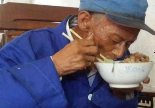 村头老大爷吃瓜视频大全,趣味横生的乡村生活剪影