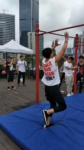 吃瓜群众踢球是真的吗视频,一场足球与娱乐的跨界盛宴