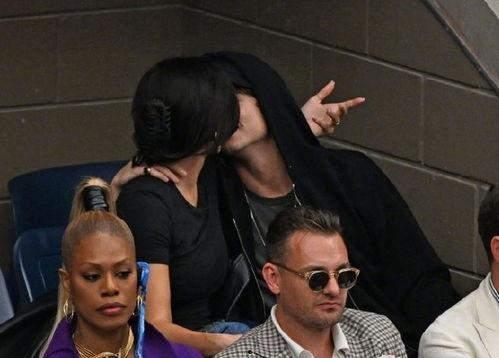 荷兰男名媛吃瓜视频播放,揭秘豪门生活幕后真相