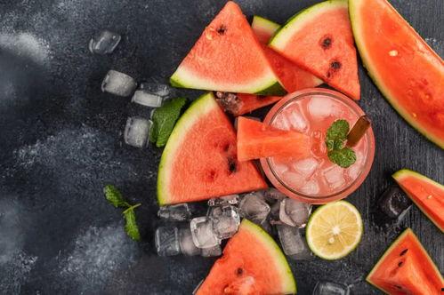 吃瓜阿婆特效怎么做视频,轻松打造热门短视频