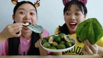 逗乐闺蜜吃八月瓜视频,八月瓜视频甜蜜来袭