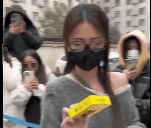 吃八卦瓜搞笑视频完整版,笑料横生！揭秘吃八卦瓜搞笑视频完整版精彩瞬间