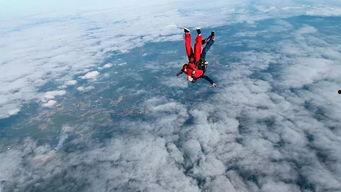 高空掉落吃瓜视频,吃瓜群众见证惊心动魄掉落事件